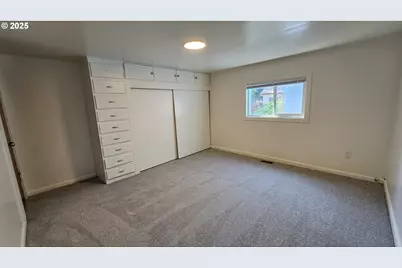 47861 Commercial St, Oakridge, OR 97463 - Photo 16