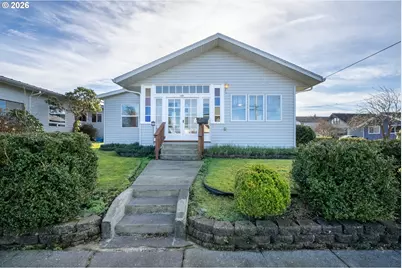 1403 5th St, Tillamook, OR 97141 - Photo 2