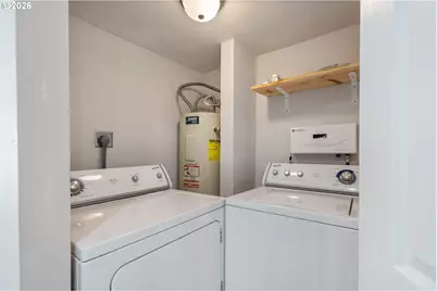 1403 5th St, Tillamook, OR 97141 - Photo 26