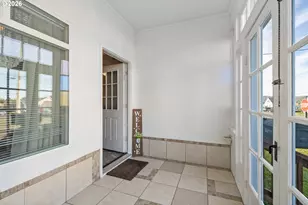 1403 5th St, Tillamook, OR 97141 - Photo 2