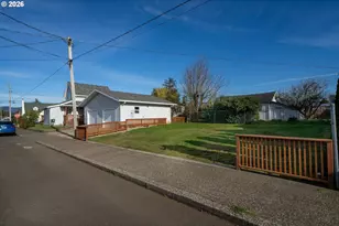 1403 5th St, Tillamook, OR 97141 - Photo 28