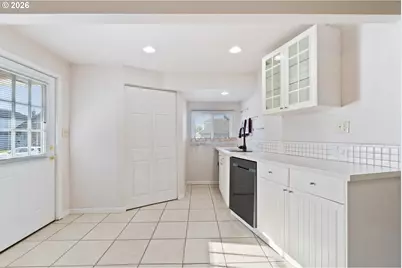 1403 5th St, Tillamook, OR 97141 - Photo 16