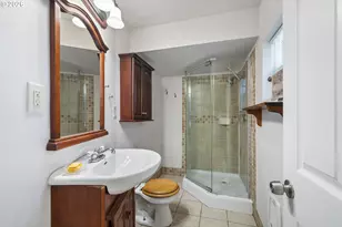 1403 5th St, Tillamook, OR 97141 - Photo 12