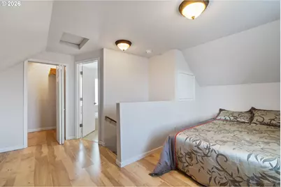 1403 5th St, Tillamook, OR 97141 - Photo 12