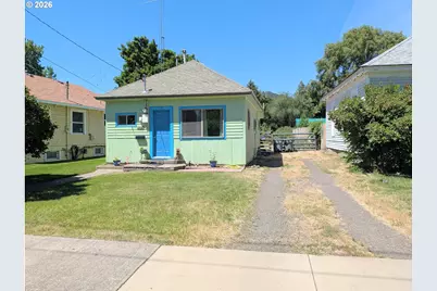 2704 N Ash St, La Grande, OR 97850 - Photo 1