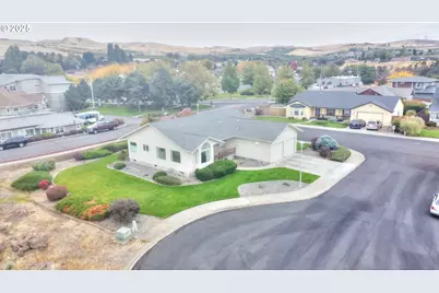 500 E Knoll Ct, The Dalles, OR 97058 - Photo 4
