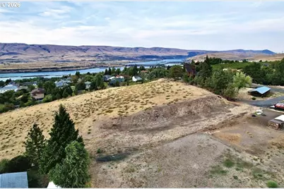 E 17th St, The Dalles, OR 97058 - Photo 4