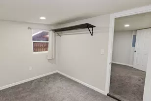 10405 SW Denney Rd, Beaverton, OR 97008 - Photo 32