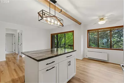 2021 SW Main St #41, Portland, OR 97205 - Photo 14