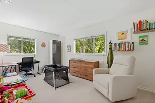 2021 SW Main St, Portland, OR 97205 - Photo 20