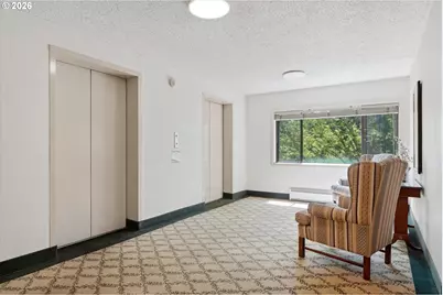 2021 SW Main St #41, Portland, OR 97205 - Photo 38
