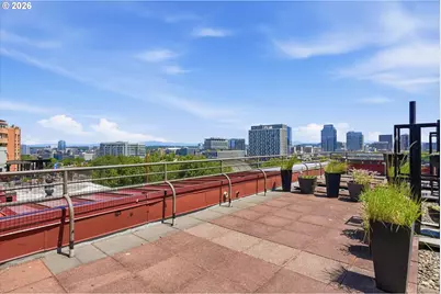 2021 SW Main St #41, Portland, OR 97205 - Photo 30