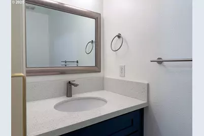 10017 SE Hult St, Portland, OR 97266 - Photo 14