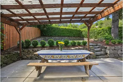 6804 NE Davis St, Portland, OR 97213 - Photo 40