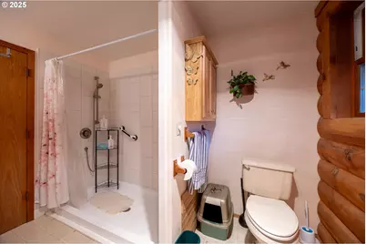 173 Park St, Glide, OR 97443 - Photo 30