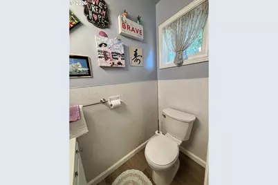 537 Art St, Brookings, OR 97415 - Photo 32