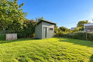537 Art St, Brookings, OR 97415 - Photo 40