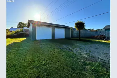 537 Art St, Brookings, OR 97415 - Photo 36