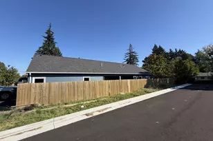 1022 Horn Ln, Eugene, OR 97404 - Photo 22