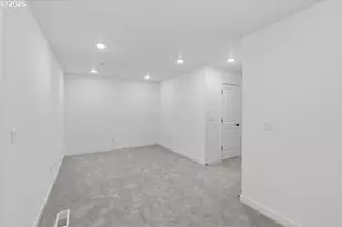 3704 SW 40th St, Gresham, OR 97080 - Photo 14