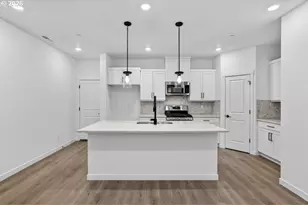 3704 SW 40th St, Gresham, OR 97080 - Photo 4