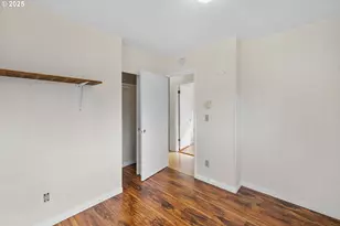 805 SE 139th Ave, Portland, OR 97233 - Photo 24