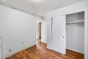 805 SE 139th Ave, Portland, OR 97233 - Photo 34