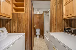 1199 N Terry St, Eugene, OR 97402 - Photo 28