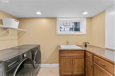 3681 NE Senate St, Portland, OR 97232 - Photo 38