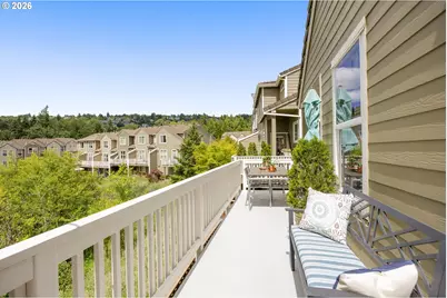 2649 NW Kennedy Ct, Portland, OR 97229 - Photo 10