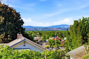 107 SE 3rd St, Troutdale, OR 97060 - Photo 16