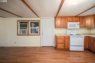 620 SE 2nd Ave, Canby, OR 97013 - Photo 14