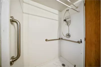 620 SE 2nd Ave #44, Canby, OR 97013 - Photo 6