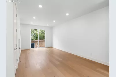 2731 SE Clinton St, Portland, OR 97202 - Photo 2