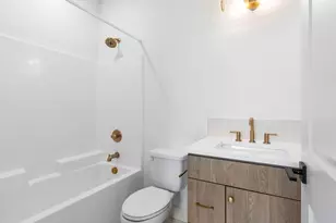 2731 SE Clinton St, Portland, OR 97202 - Photo 8