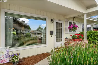 15935 SW Royalty Pkwy, King City, OR 97224 - Photo 2