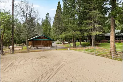 122 Carlos Ave, Rogue River, OR 97537 - Photo 34