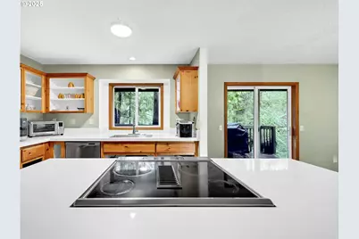 64711 E Sandy River Ln, Rhododendron, OR 97049 - Photo 16