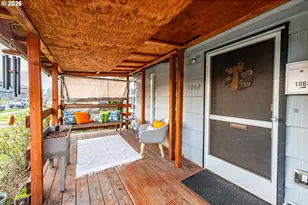 1064 E Taylor Ave, Cottage Grove, OR 97424 - Photo 4