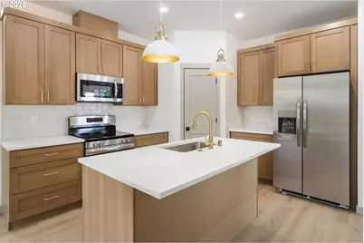 2333 W Castleman St, Longview, WA 98632 - Photo 10