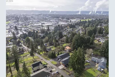 2333 W Castleman St, Longview, WA 98632 - Photo 2