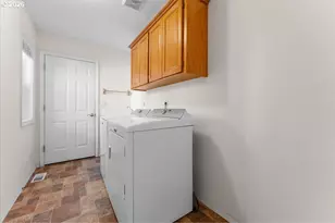 16676 SW Jordan Way, Portland, OR 97224 - Photo 38