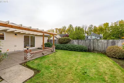 695 SW Westview Dr, McMinnville, OR 97128 - Photo 32