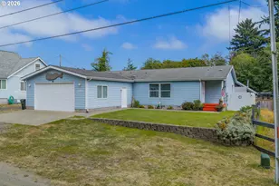 1050 Broadway Ave, Winchester Bay, OR 97467 - Photo 42