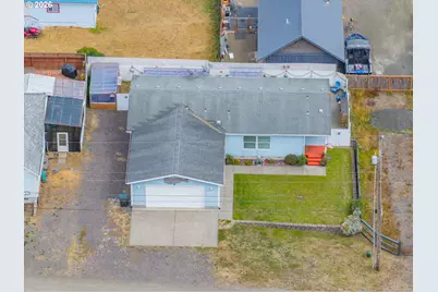 1050 Broadway Ave, Winchester Bay, OR 97467 - Photo 44