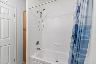 1050 Broadway Ave, Winchester Bay, OR 97467 - Photo 20