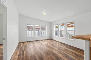 1050 Broadway Ave, Winchester Bay, OR 97467 - Photo 14