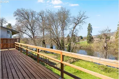 1300 Daisy Ln, Grants Pass, OR 97527 - Photo 34