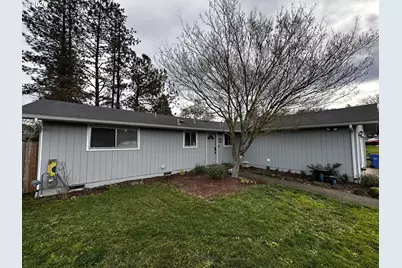 2345 Circle Dr, Roseburg, OR 97471 - Photo 2