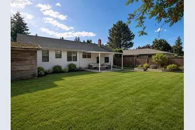 1420 SE 117th Ave, Portland, OR 97216 - Photo 12